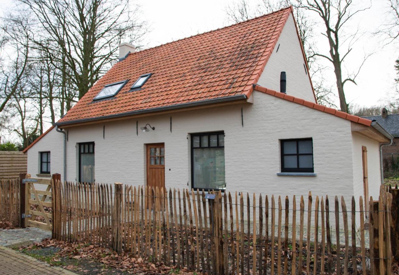 Kerkdreef8 Bed & Breakfast Merkem Екстериор снимка